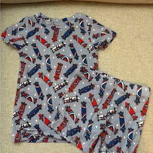 12-18 Skatin USA short set